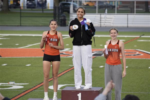 Kylie Karmazyn 2nd HJ Anna Bergman 3rd HJ